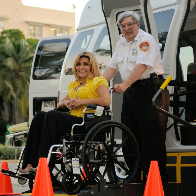 Para Cães de Serviço e Suporte Emocional: as diferenças legais e funcionais residem principalmente no treinamento e reconheci