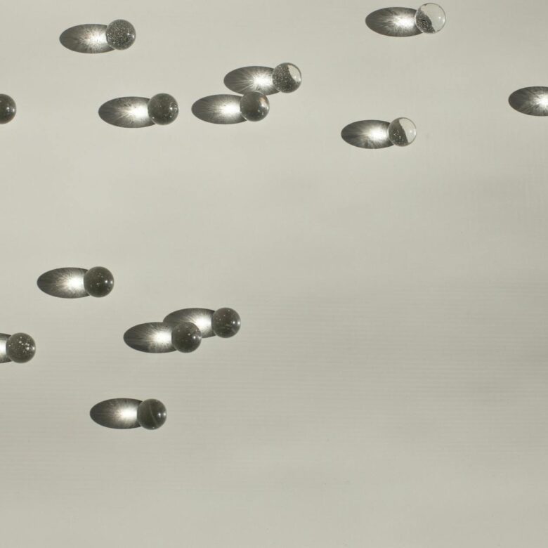 Para prevenir o câncer de mama em cadelas, a castração precoce é a estratégia mais recomendada por veterinários. Este procedi